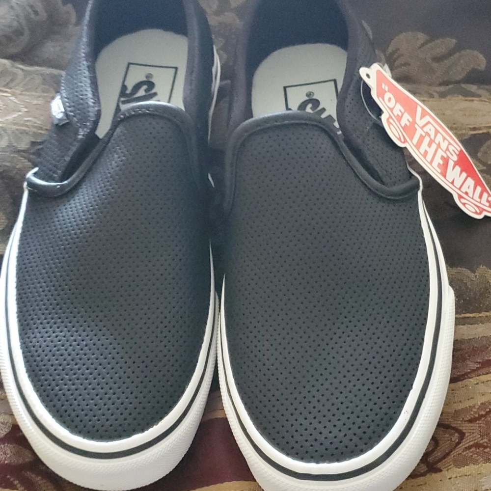 Vans leather black white sole gorgeous leather boxed new - Picture 2 of 4
